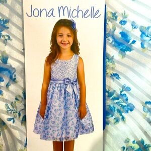 Size 8 Jona Michelle Dress Blue and white floral dress